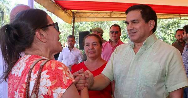 La Nación / “Santi Peña es un estadista”, afirma Baruja ante oleros y ceramistas en Tobatí