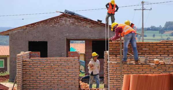 La Nación / “Quiero anunciar que lanzaremos 7.000 viviendas más desde mayo”