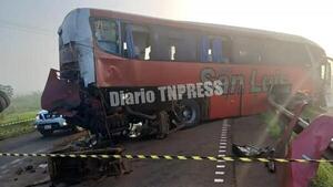 Choque de camión contra un ómnibus de pasajeros deja tres muertos en Caaguazú – Diario TNPRESS