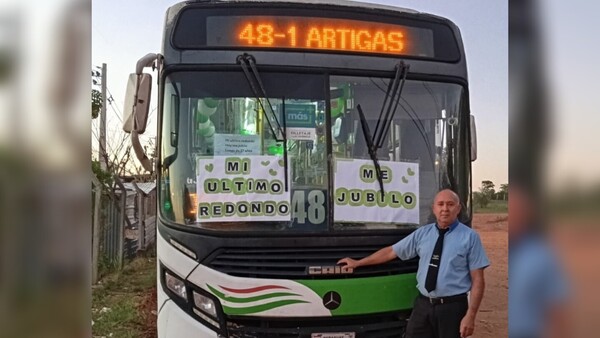 Chofer celebró su "último redondo" con sus pasajeros