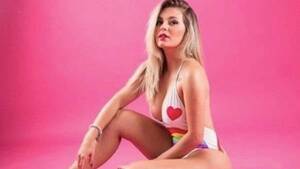 ¡Modelo mostró su cara sin filtros y sorprendió al rollo!