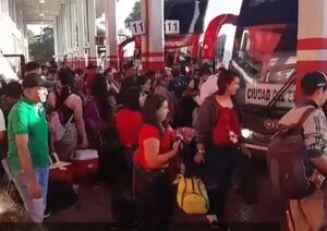 Estación de Buses: Comenzó el éxodo de viajeros por Semana Santa