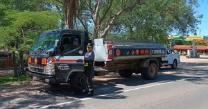 Conductor ebrio de cisterna causa pánico en ruta PY01