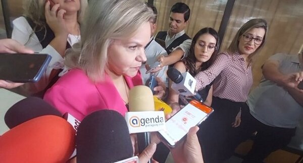Lilian repudia dictadura de Maduro que impide a oposición participar de las elecciones
