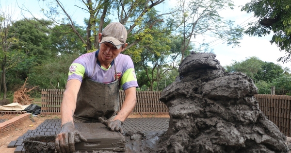 La Nación / Olerías reactivan producción con la construcción de nuevas viviendas