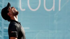 Thiem se resiente de la lesión de muñeca