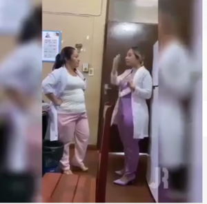 (VIDEO). Acalorada discusión entre dos doctoras en un hospital opá con intervención vólai