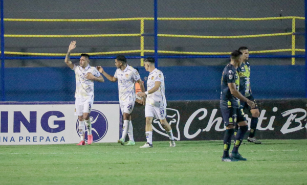 Versus / Luqueño rescata los tres puntos de Santísima Trinidad