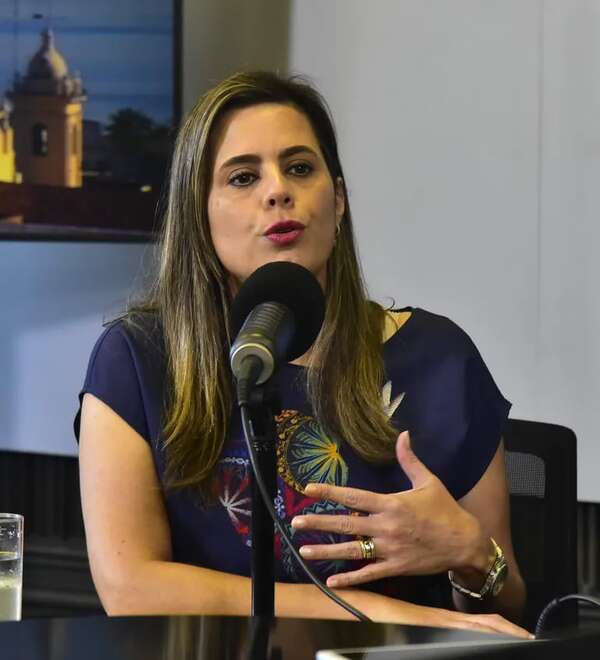 Kattya González habla de espionaje del Gobierno de Peña - Política - ABC Color