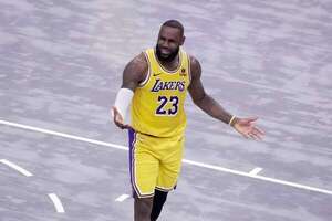 James anota triple-doble en triunfo de Lakers y Warriors ganan pese a Green - Básquetbol - ABC Color