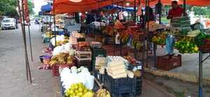 Productores hortigranjeros atienden este jueves en la feria libre - Radio Imperio 106.7 FM