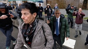 Niño prodigio de las criptomonedas Sam Bankman-Fried condenado a 25 años de prisión