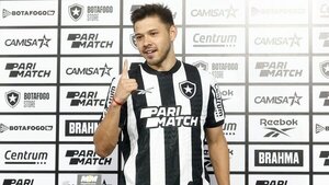El paraguayo Óscar Romero fue presentado en el Botafogo - Unicanal