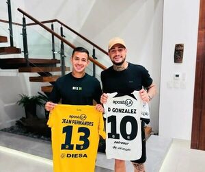 Intercambio de camisetas entre Derlis Gonzalez y Jean Fernandes: “Ser rival no significa ser enemigos”