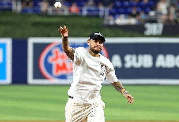 Neymar hizo el primer lanzamiento en el arranque del béisbol en Miami