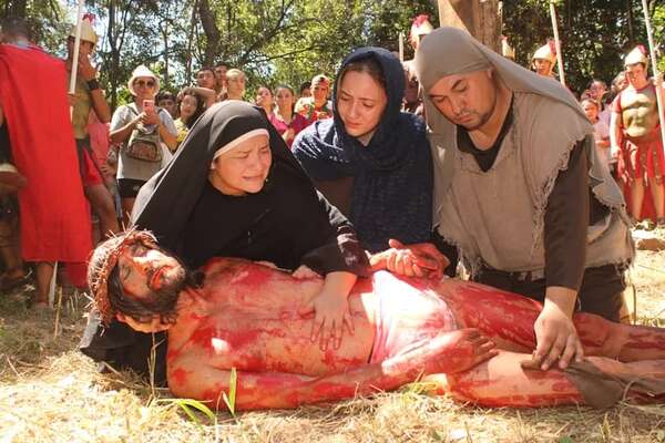 “Vía crucis viviente” con más de 10.000 espectadores en Atyrá - Nacionales - ABC Color