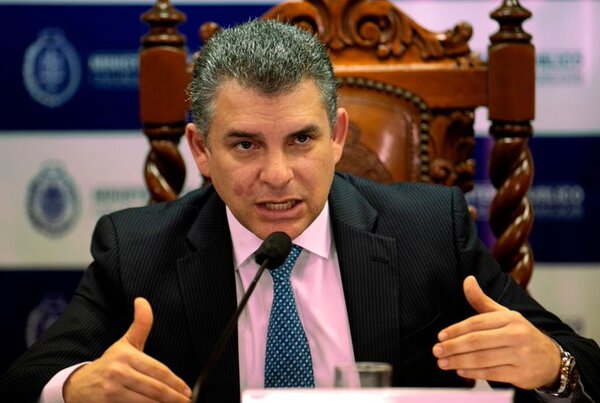 Investigan a fiscales del caso Lava Jato y a periodistas en Perú
