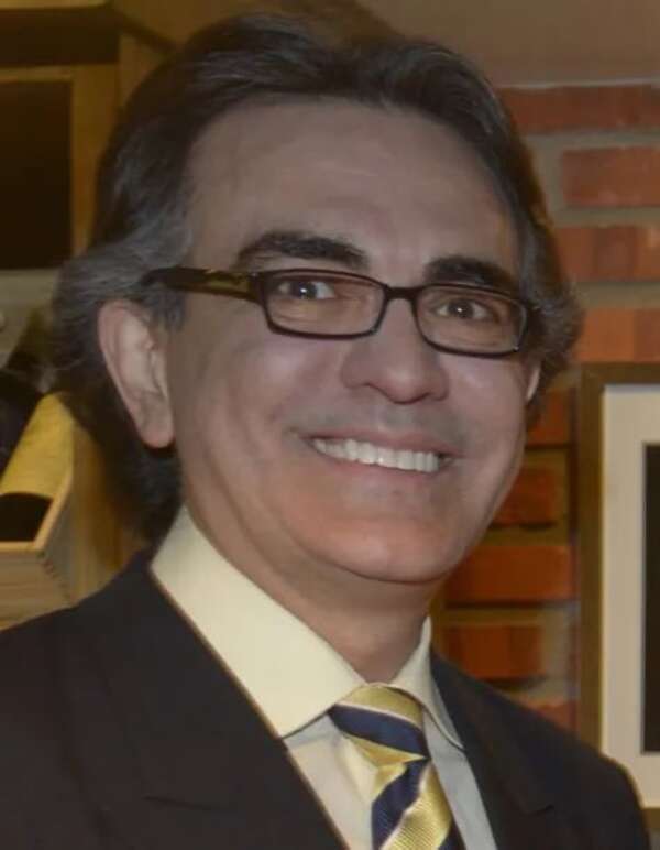 Ejecutivo pide por tres embajadores “políticos” - Política - ABC Color