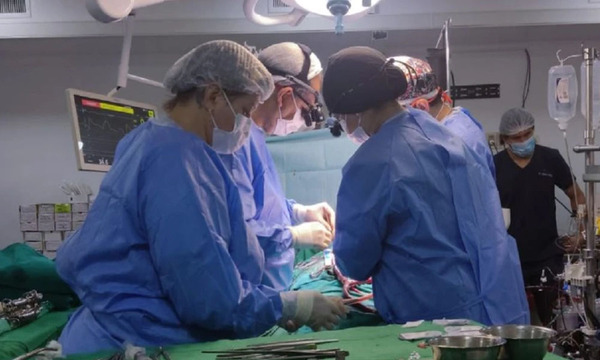 Tras trasplante de corazón joven evoluciona favorablemente a 72 horas de su cirugía