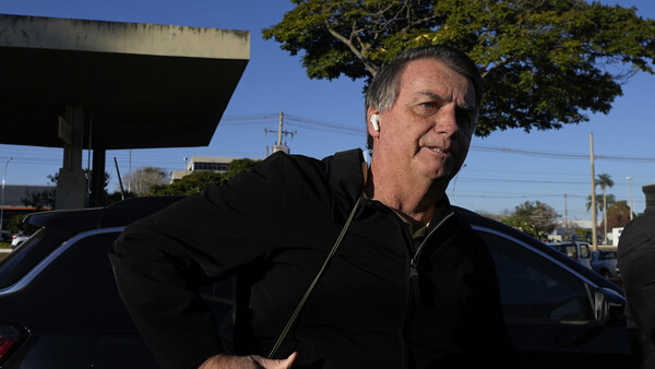 Supremo de Brasil rechaza devolver pasaporte a Bolsonaro - ADN Digital