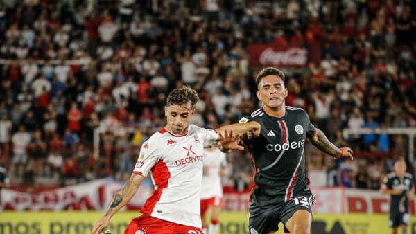 River cae ante Huracán y complica su futuro en el torneo argentino