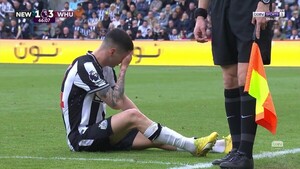 Miguel Almirón se retira lesionado en Newcastle