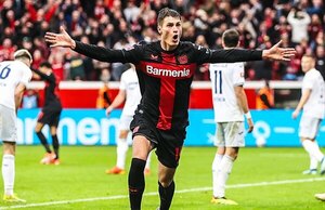 Versus / Imparable: Bayer Leverkusen logra otra remontada y sigue invicto rumbo al título