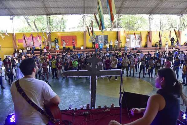 Semana Santa: jóvenes buscan erradicar las adicciones y criticaron a los nepobabies - Nacionales - ABC Color