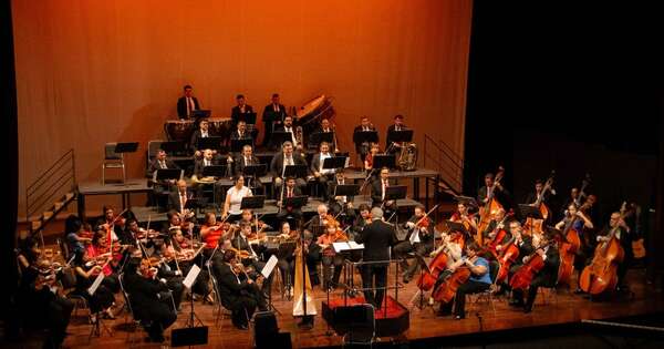 La Nación / Trío Blue se despide con un show junto a la OSCA