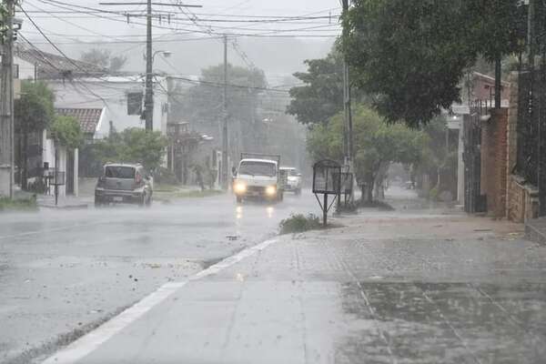 ¡Atención! Amplían a tres los departamentos en zona de tormentas - Clima - ABC Color