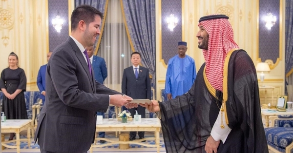 Embajador paraguayo presentó cartas credenciales al príncipe heredero de Arabia Saudita