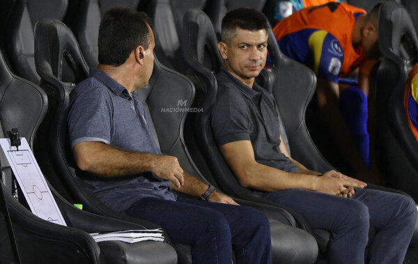 Versus / Gustavo Florentín se acerca a la frontera del fútbol colombiano