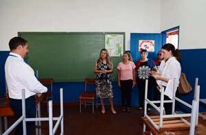 Abandono del MEC: hoteleros pintaron 15 aulas y todo el muro perimetral de un colegio - Nacionales - ABC Color