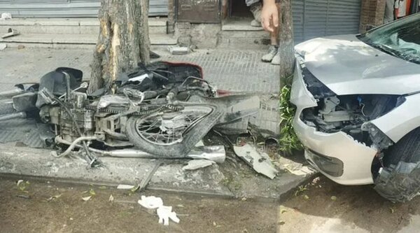 Argentina: Persiguió y atropelló a motochorros que habían asaltado a su esposa