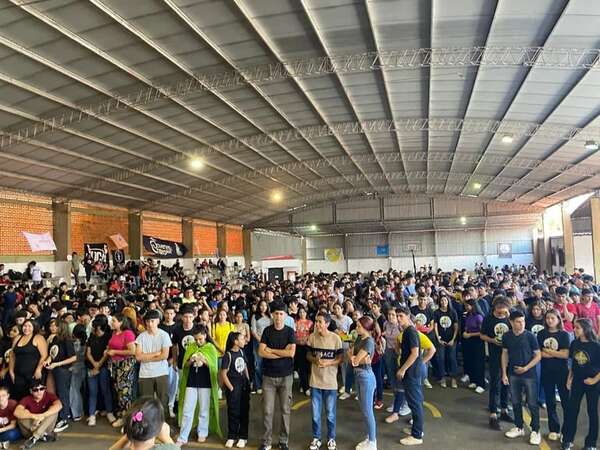 “Señor, enséñanos a escuchar tu voz”: Un llamado a la fe en la clausura de Pascua Joven Luque - Nacionales - ABC Color