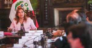 La Nación / Plantean destitución de presidenta peruana por escándalo de relojes