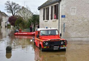 Un centenar de evacuados y un desaparecido en riadas excepcionales en Francia