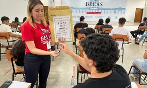 Más de 4500 jóvenes obtienen becas del Gobierno