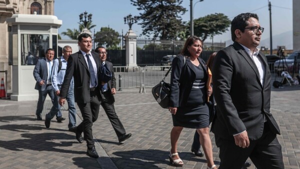 Para ministros de Gobierno, hay un quiebre constitucional