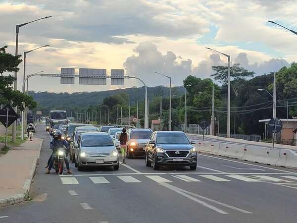 Tráfico fluido y tranquilo en “operativo retorno” por ruta PY02 - Nacionales - ABC Color