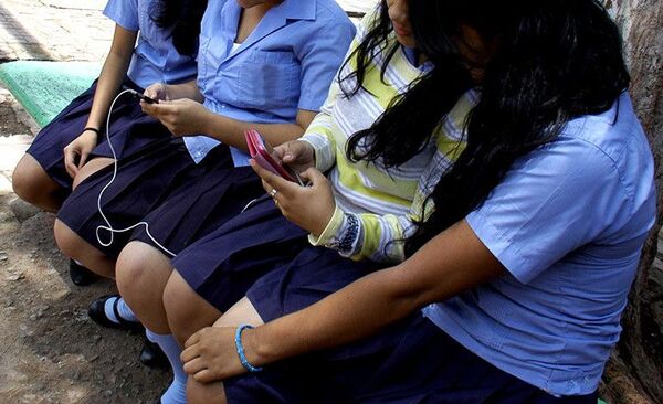 Juntas escolares demandan a TikTok, Meta y Snapchat - La Tribuna