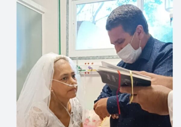 Falleció la doña con cáncer que hace poco se casó en el INCAN