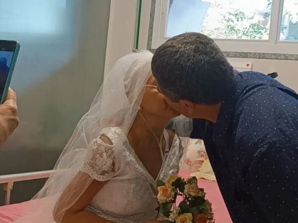 Falleció la paciente con cáncer que se había casado en el Incan - Nacionales - ABC Color