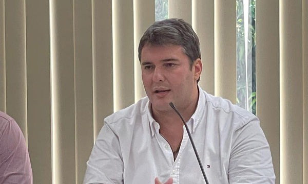 Marcos Benítez niega rumores sobre despidos en la Municipalidad de Coronel Oviedo