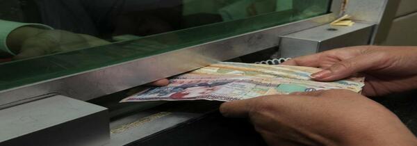 Crecen los depósitos bancarios con respecto al año pasado - La Tribuna