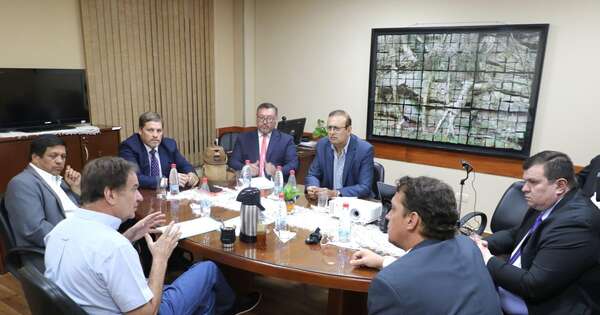 La Nación / Dan dictamen a favor para segunda etapa de proyecto de automotores eléctricos