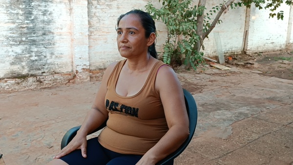 Despiden a limpiadora de la ANDE tras más de una década de servicio