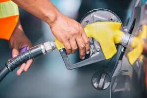 Otra vez podría aumentar el precio de los combustibles - Economía - ABC Color