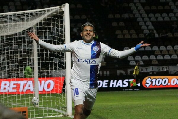 Versus / Godoy Cruz, el primer equipo clasificado a la fase final de la Copa de la Liga