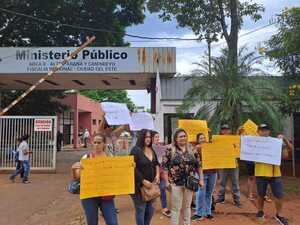 El “zar de las estafas” sigue coleccionando denuncias - La Clave